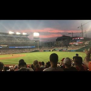 Meet your Posher, Claire